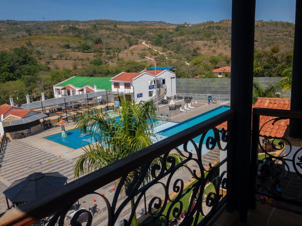 Hotel Majam'S Resort San Gil Buitenkant foto
